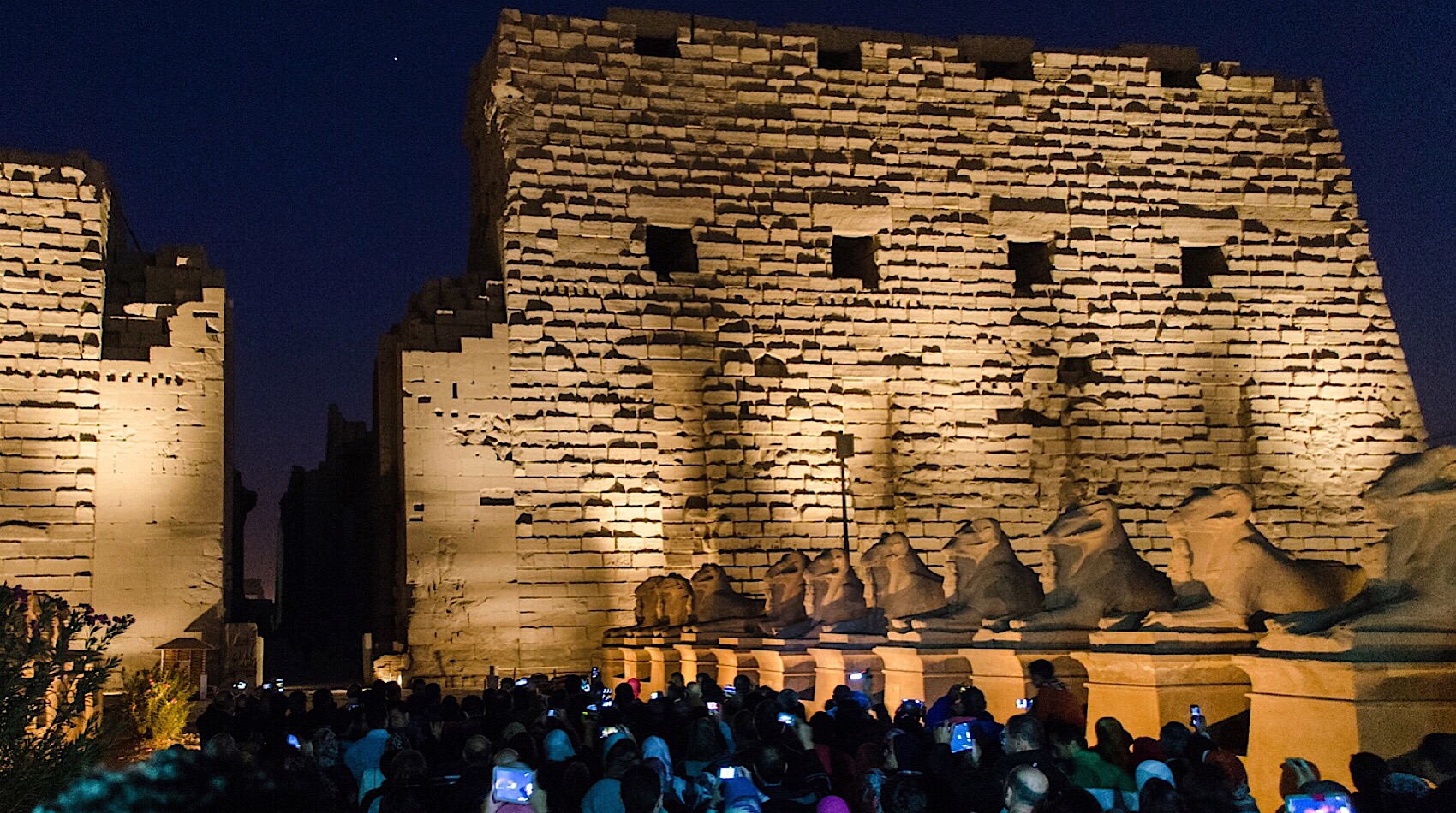 Karnak-Sound-and-Light-show Sound & light show luxor - الصورة 1